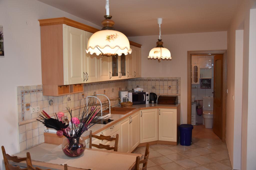 Malinska Center Apartment Esterno foto