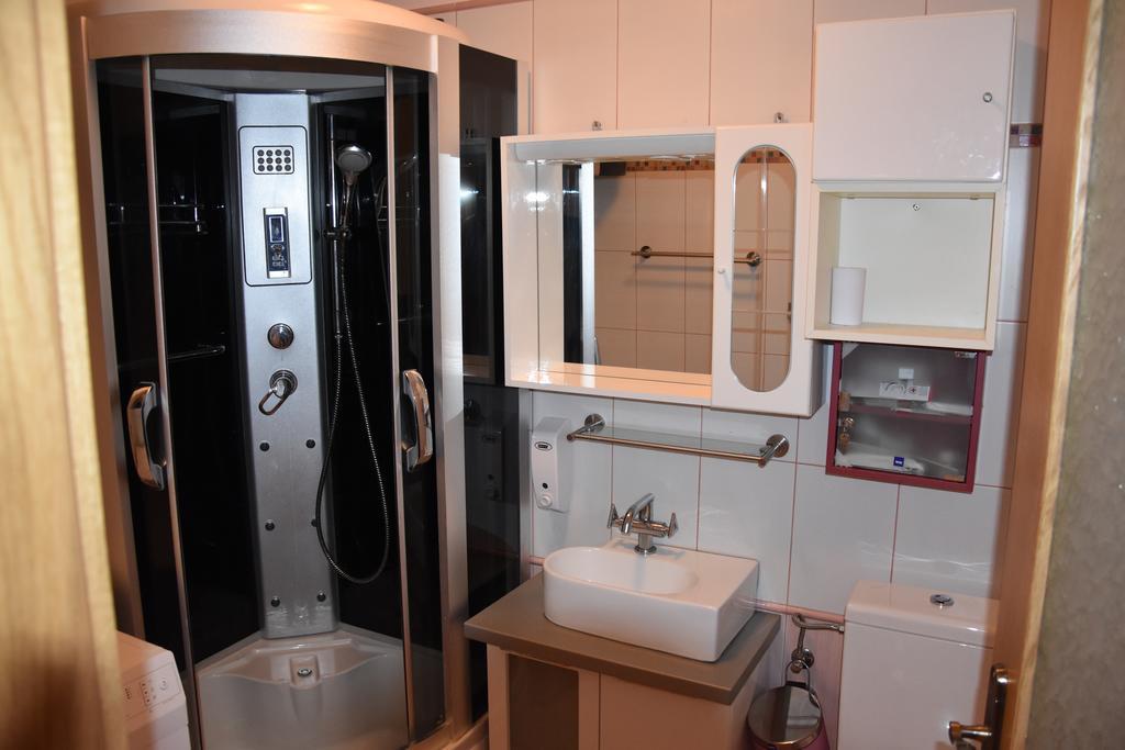 Malinska Center Apartment Esterno foto