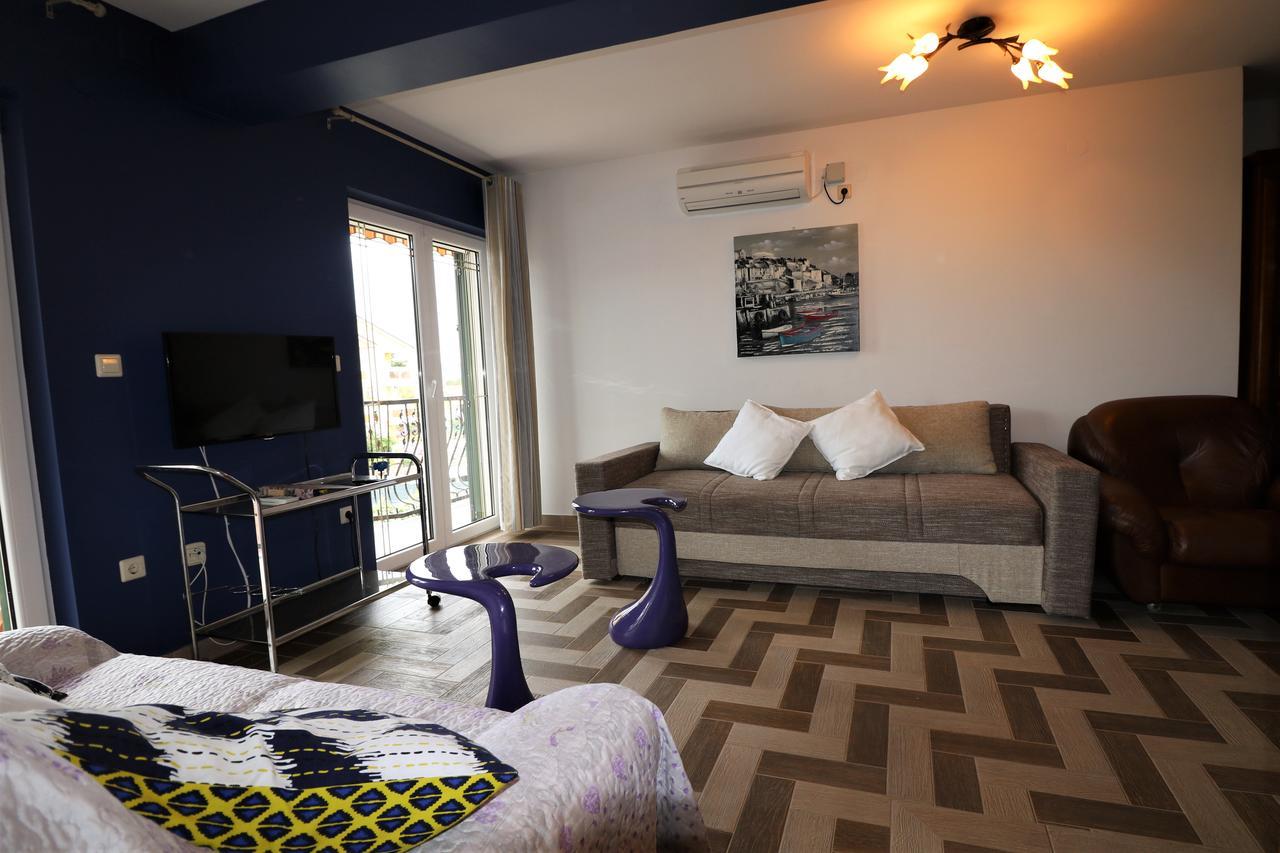 Malinska Center Apartment Esterno foto