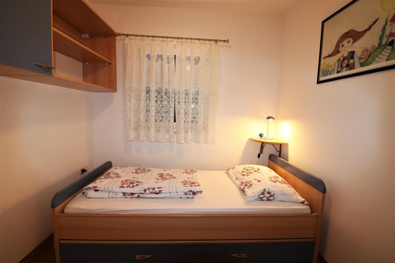 Malinska Center Apartment Esterno foto