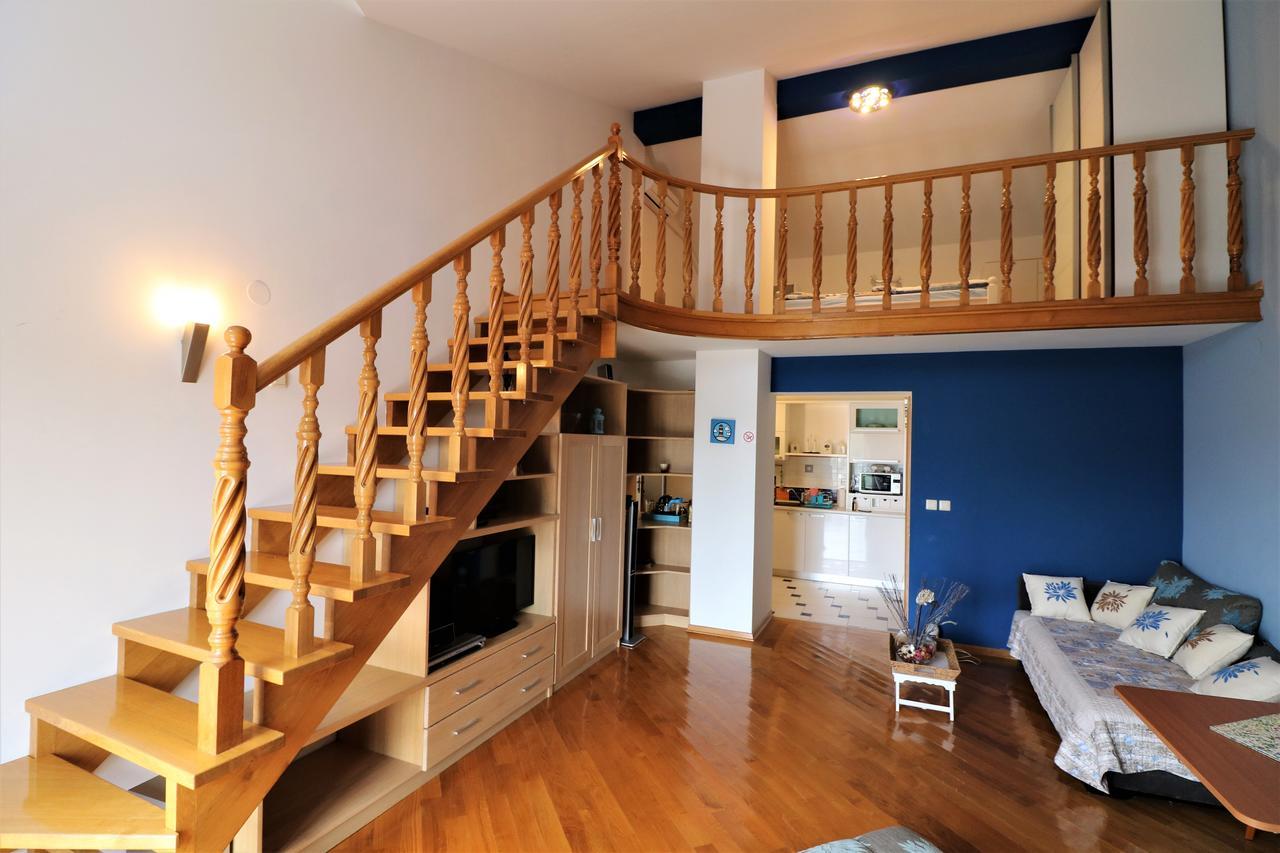 Malinska Center Apartment Esterno foto