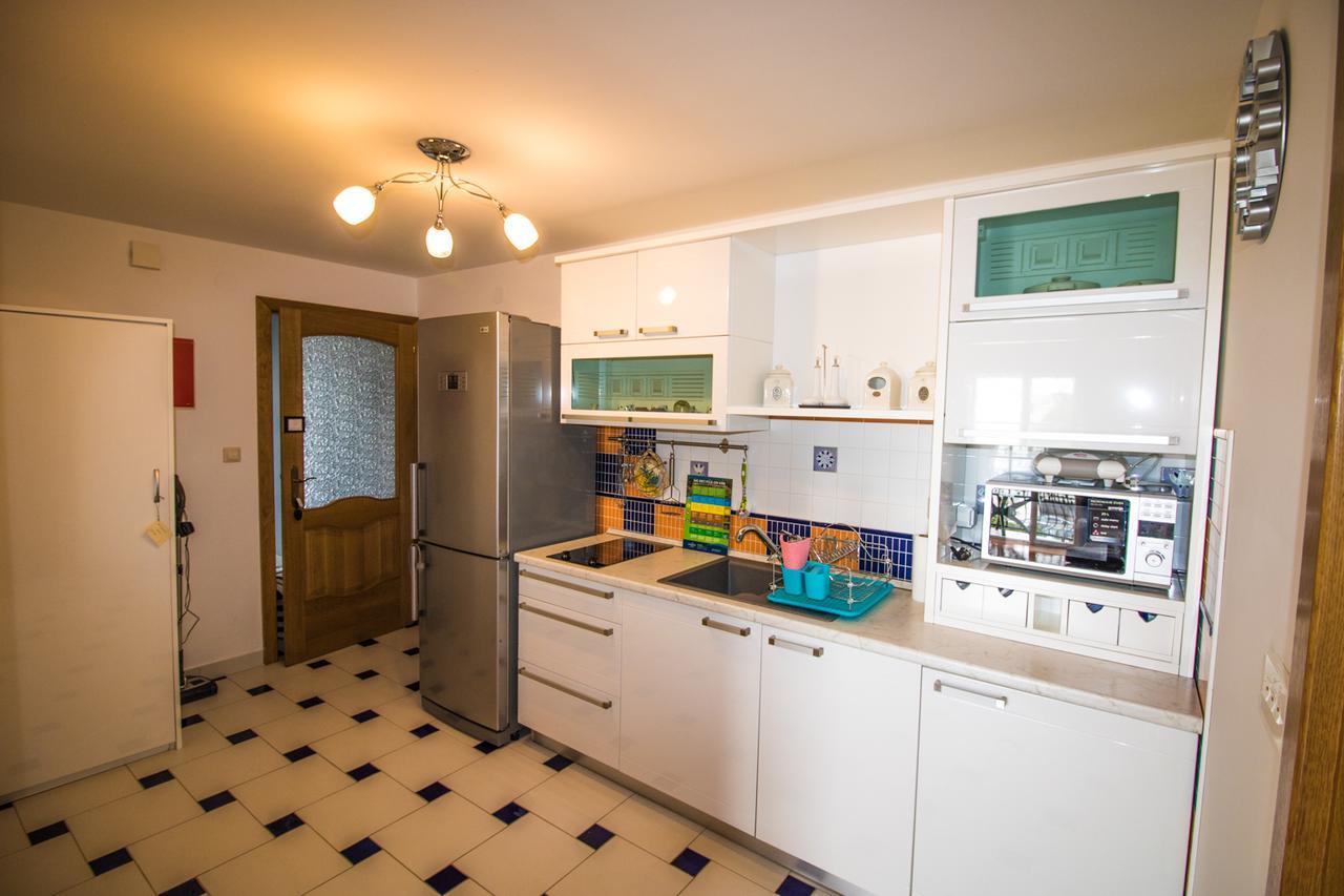 Malinska Center Apartment Esterno foto